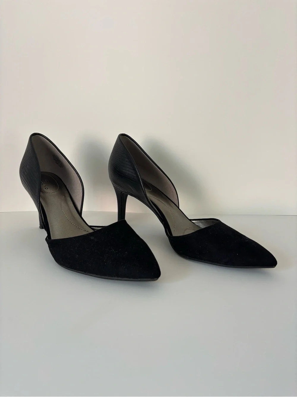 Women's Bandolino Pointed D'Orsay Heels in Black